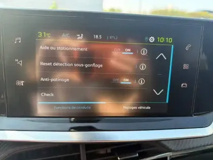 Photo 22 Peugeot 2008  Electrique 136 ch