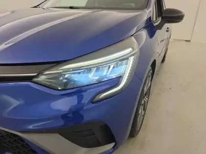 Photo 23 Renault Clio  E-Tech hybride 145