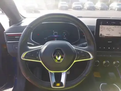 Photo 10 Renault Clio  E-Tech hybride 145
