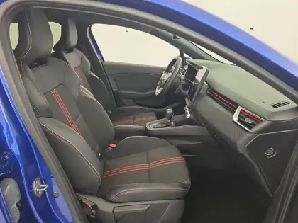 Photo 31 Renault Clio  E-Tech hybride 145