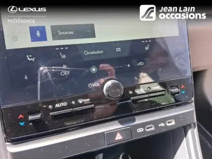 Photo 13 Lexus Lbx  2WD
