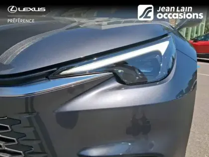 Photo 18 Lexus Lbx  2WD