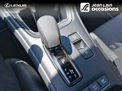 Photo 12 Lexus Lbx  2WD
