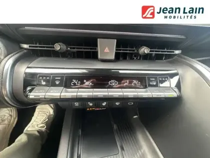 Photo 13 Toyota C-HR  PHEV Hybride Rechargeable 225