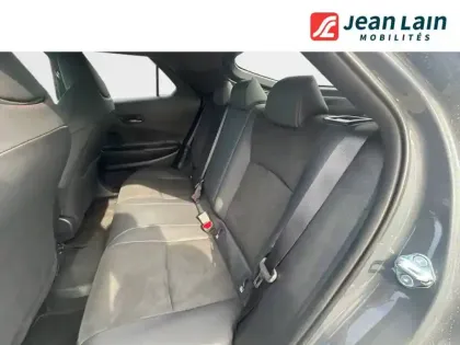 Photo 16 Toyota C-HR  PHEV Hybride Rechargeable 225