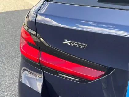 Photo 27 BMW Serie 5 Touring 530d TwinPower Turbo xDrive 286 ch BVA8