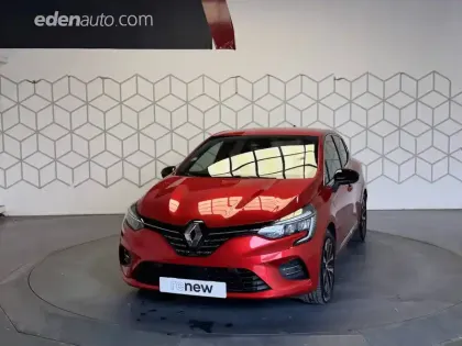 Photo 14 Renault Clio  E-Tech full hybrid 145