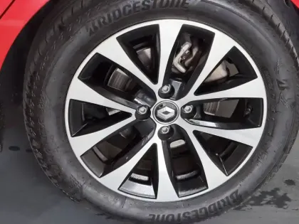 Photo 7 Renault Clio  E-Tech full hybrid 145