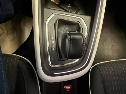 Photo 40 Renault Clio  E-Tech full hybrid 145