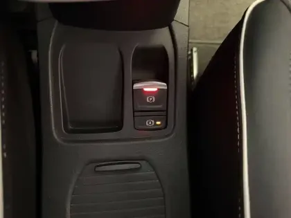 Photo 34 Renault Clio  E-Tech full hybrid 145
