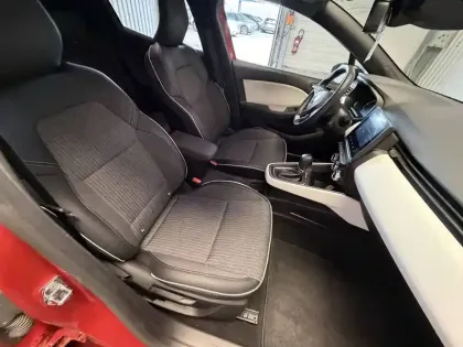 Photo 24 Renault Clio  E-Tech full hybrid 145