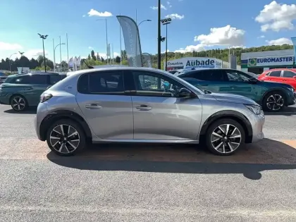 Photo 15 Peugeot 208  Electrique 50 kWh 136ch