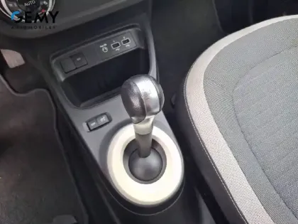 Photo 19 Renault Twingo  III E-Tech