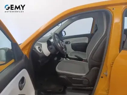 Photo 29 Renault Twingo  III E-Tech