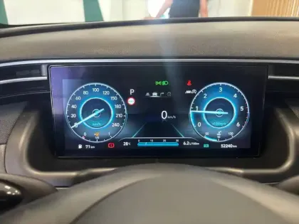 Photo 34 Hyundai Tucson  1.6 CRDi 136 Hybrid 48V DCT-7