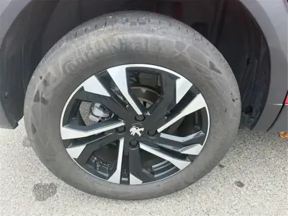 Photo 37 Peugeot 2008 PURETECH 130 S&S EAT8