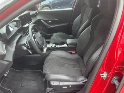 Photo 24 Peugeot 2008 PURETECH 130 S&S EAT8