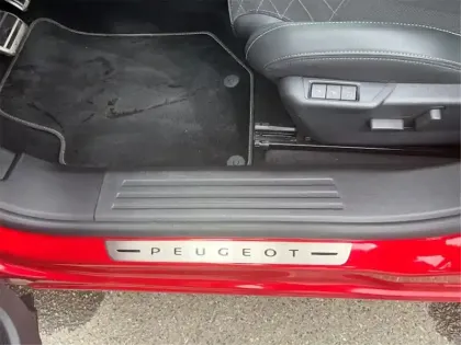 Photo 22 Peugeot 2008 PURETECH 130 S&S EAT8