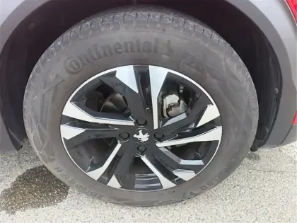 Photo 38 Peugeot 2008 PURETECH 130 S&S EAT8