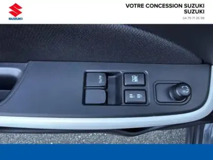Photo 11 Suzuki Swift  1.2 Dualjet Hybrid 83ch Privilège