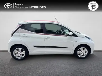 Photo 8 Toyota Aygo  1.0 VVT-i 69ch x-wave x-shift 5p