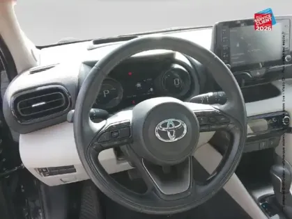 Photo 11 Toyota Yaris  116h Iconic 5p