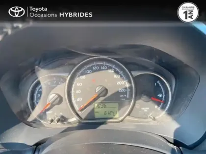 Photo 13 Toyota Yaris  100 VVT-i Dynamic 5p