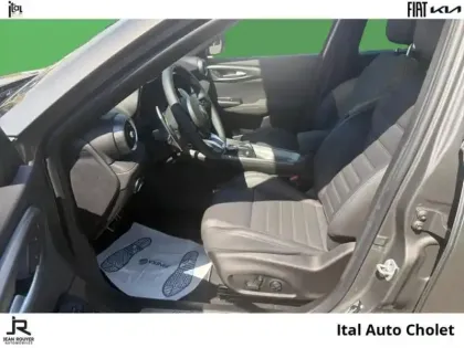 Photo 8 Alfa Romeo Tonale  1.5 Ibrida 160ch Veloce TCT