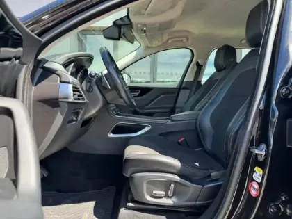 Photo 9 Jaguar F-Pace  2.0D 180ch Pure BVA8
