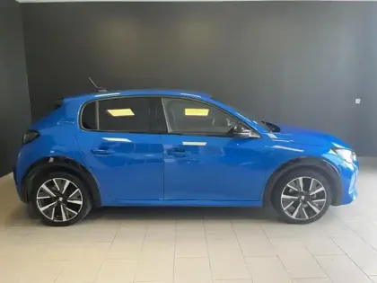 Photo 7 Peugeot 208  1.5 BlueHDi 100ch S&S GT Line
