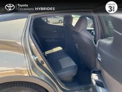 Photo 6 Toyota C-HR  122h Distinctive 2WD E-CVT MY22