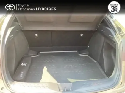 Photo 9 Toyota C-HR  122h Distinctive 2WD E-CVT MY22