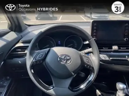 Photo 27 Toyota C-HR  122h Distinctive 2WD E-CVT MY22