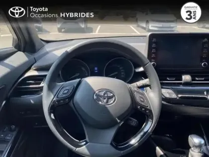 Photo 12 Toyota C-HR  122h Distinctive 2WD E-CVT MY22