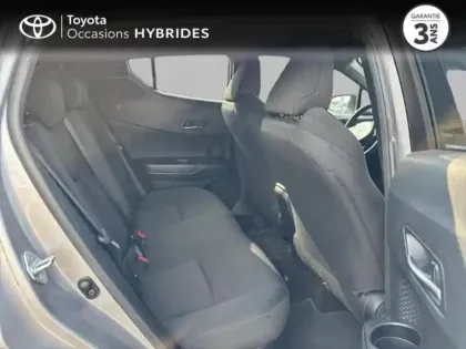 Photo 6 Toyota C-HR  122h Design 2WD E-CVT RC18