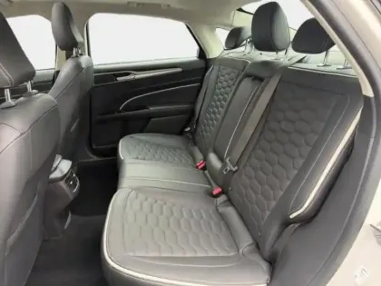 Photo 11 Ford Mondeo  HYBRID 187ch Vignale BVA 4p