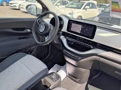 Photo 11 Fiat 500  e 95ch Icône BERLINE 23.8 KWH