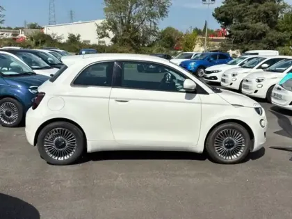 Photo 7 Fiat 500  e 95ch Icône BERLINE 23.8 KWH