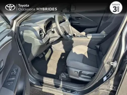 Photo 10 Toyota C-HR  2.0 Hybride 200ch Design MY25