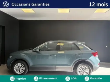 Photo 19 Volkswagen T-roc  1.0 TSI 110ch Life Plus
