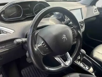 Photo 11 Peugeot 2008  1.2 PureTech 110ch Allure S&S EAT6