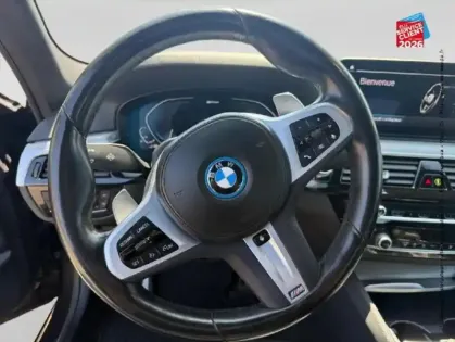 Photo 11 BMW Serie 5 Série 5 530eA xDrive 292ch M Sport Steptronic
