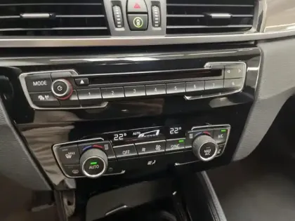 Photo 11 BMW X1  sDrive18dA 150ch xLine
