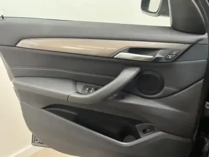 Photo 14 BMW X1  sDrive18dA 150ch xLine