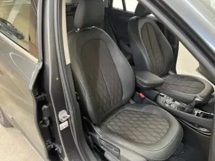 Photo 8 BMW X1  sDrive18dA 150ch xLine