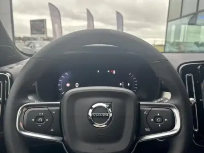 Photo 13 Volvo XC40  B3 163ch Black Edition DCT 7