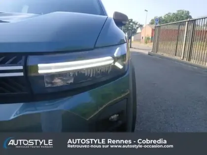 Photo 10 Dacia Bigster  1.8 hybrid 155ch Extreme
