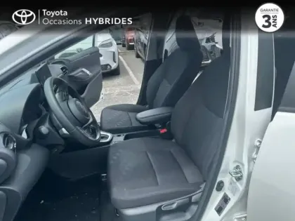 Photo 10 Toyota Yaris  116h Dynamic 5p MY25