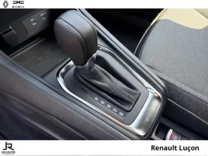 Photo 20 Renault Captur  E-Tech full hybrid 145ch Techno - 25
