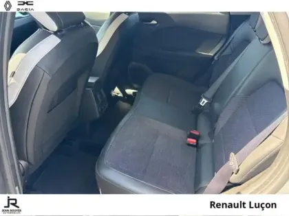 Photo 18 Renault Captur  1.6 E-Tech hybride 145ch Techno